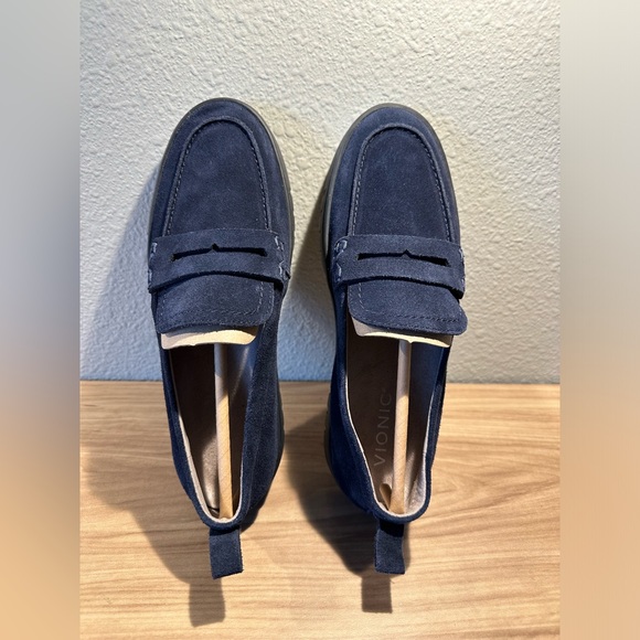Vionic Uptown Women’s Loafers - Picture 5 of 7